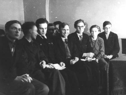 Участники Встречи в редакции «Советское студенчество» 12.03.1947 г.: К.П. Власов, Г.Н. Шлихтер, П.Бохон и другие
